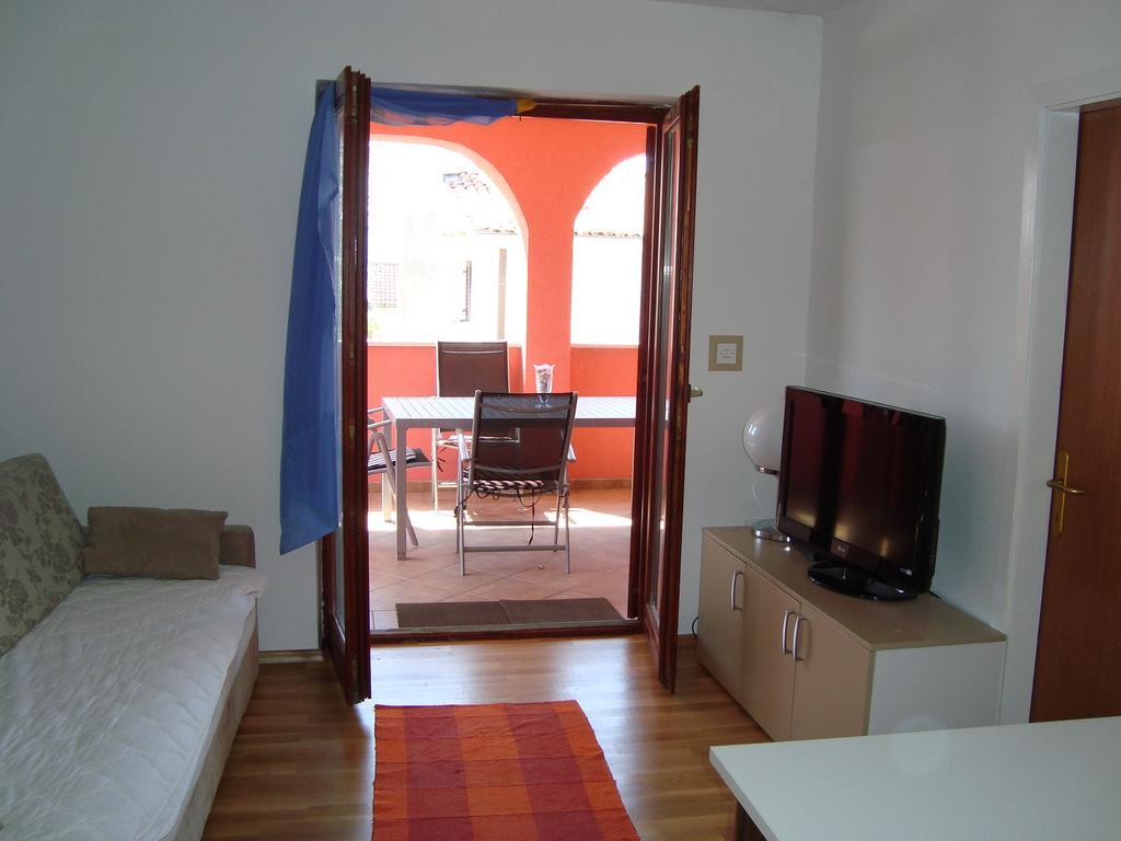 Apartments Josip Pinezići 外观 照片